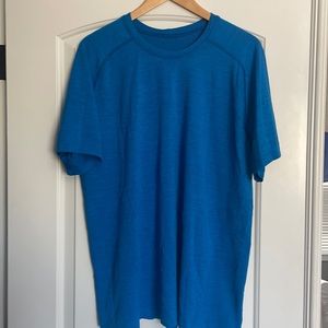 Lululemon workout tee